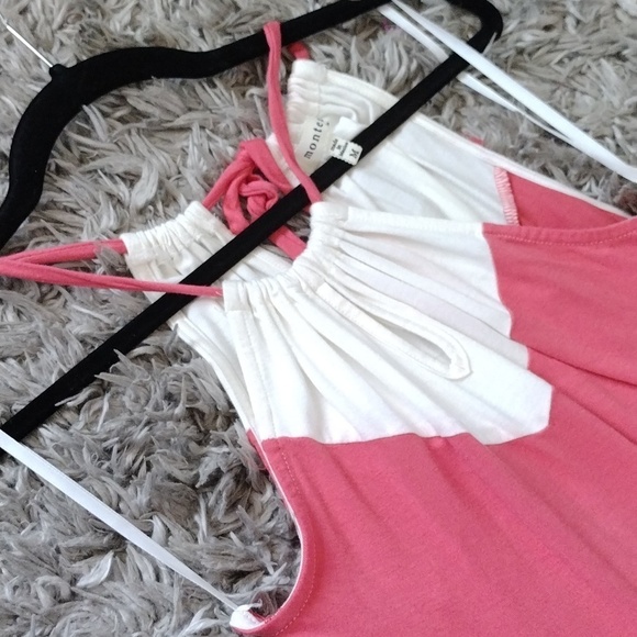 Monteau Maxi Dress. peach, Gray, White. - Picture 6 of 6